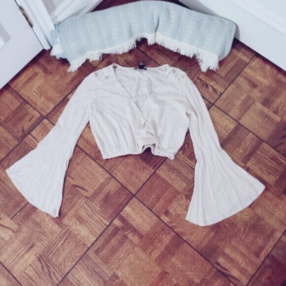 Soft Pink Bell Sleeve Cross Over Top - Picture 6 of 13